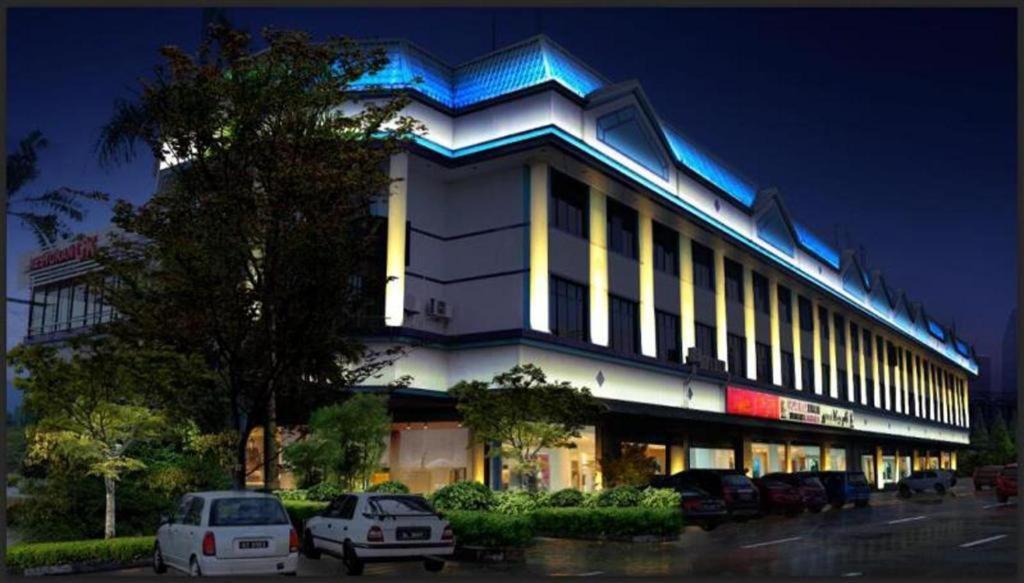 Grand City Hotel Bandar Seri Begawan Buitenkant foto